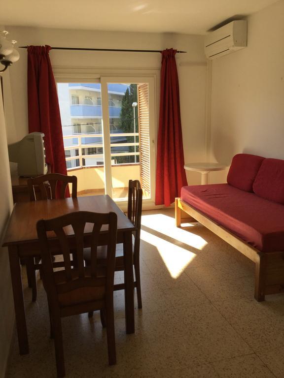 Apartamentos Eva Costa Brava 外观 照片
