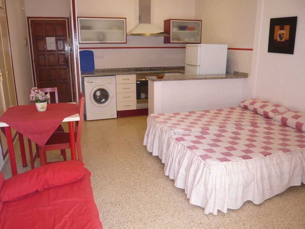 Apartamentos Eva Costa Brava 外观 照片