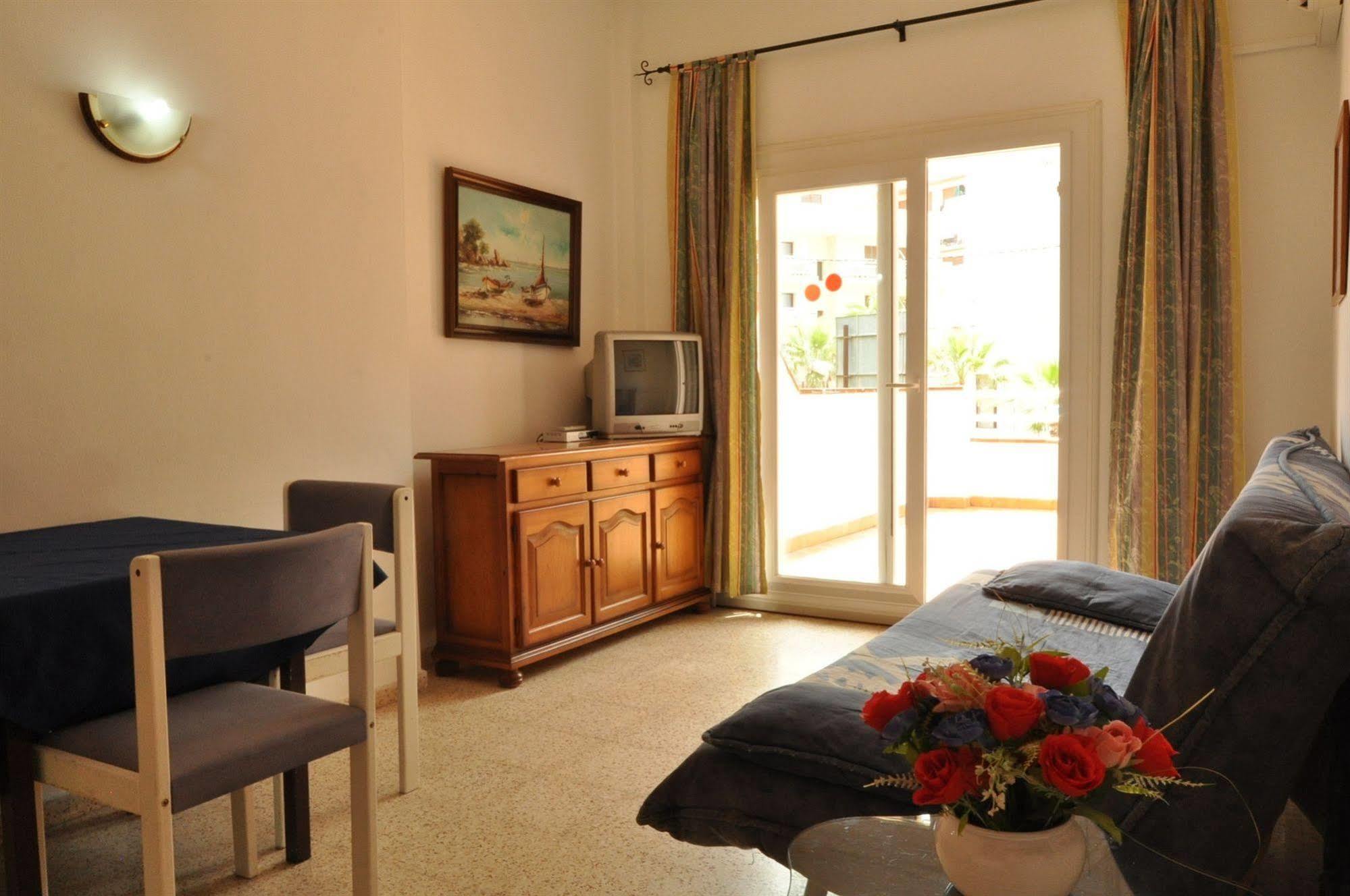 Apartamentos Eva Costa Brava 外观 照片