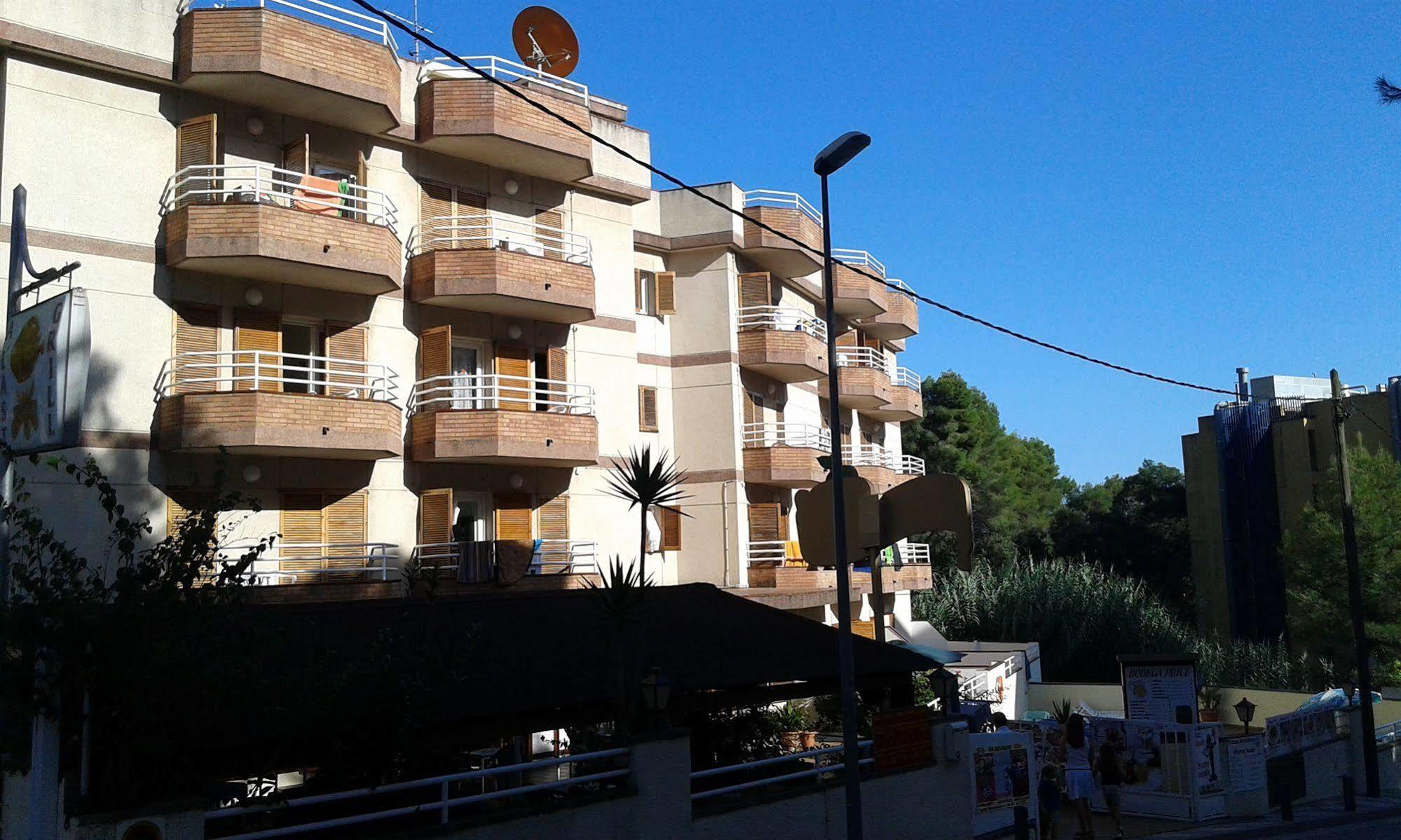 Apartamentos Eva Costa Brava 外观 照片