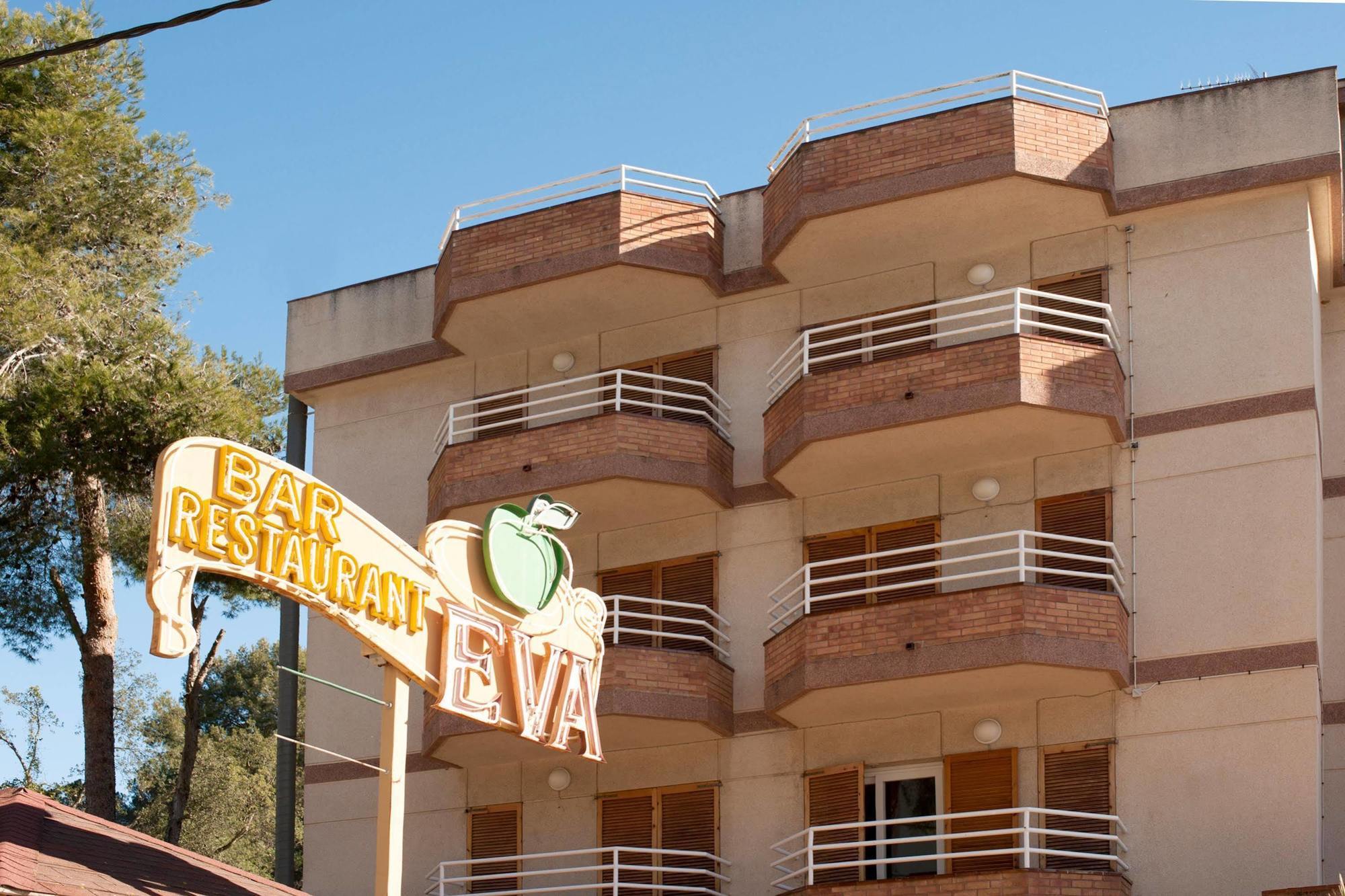 Apartamentos Eva Costa Brava 外观 照片