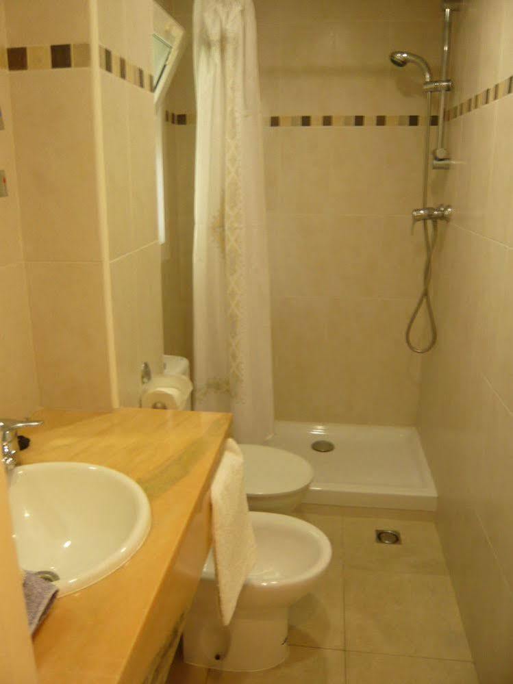 Apartamentos Eva Costa Brava 外观 照片